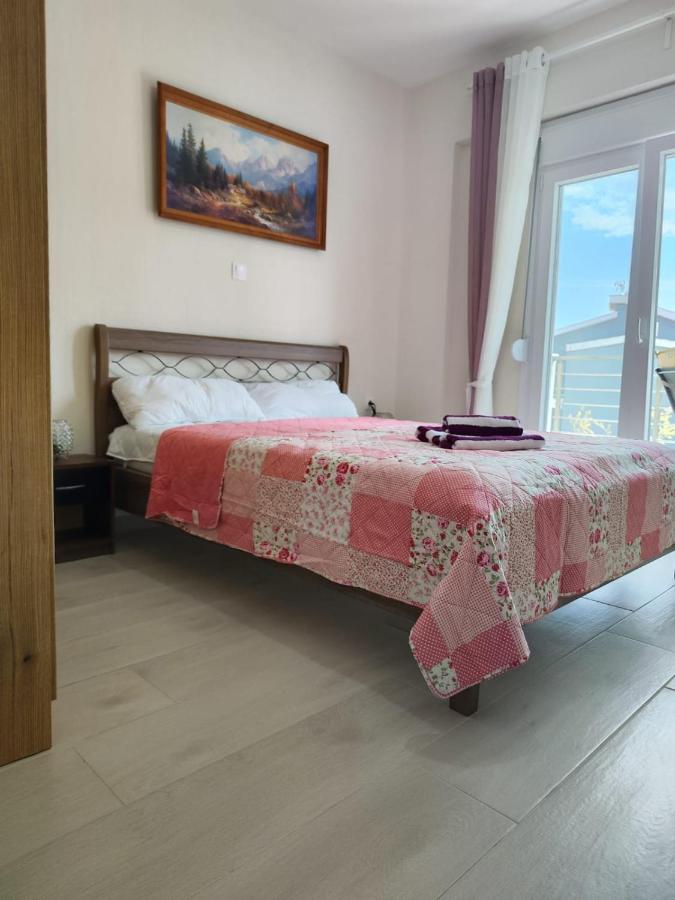Lilli Deluxe Apartment Nikíti Eksteriør bilde
