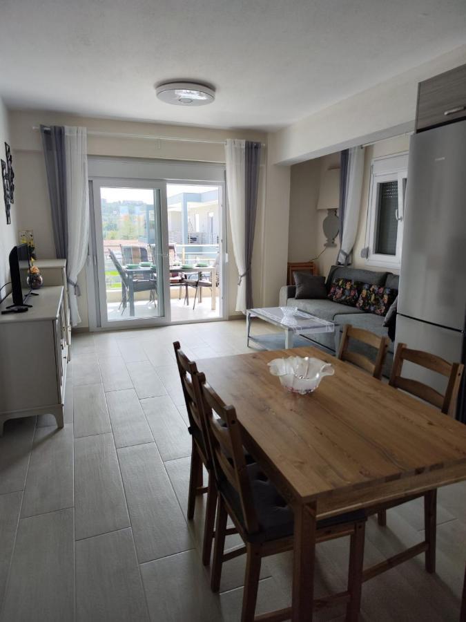 Lilli Deluxe Apartment Nikíti Eksteriør bilde