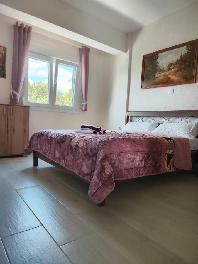 Lilli Deluxe Apartment Nikíti Eksteriør bilde